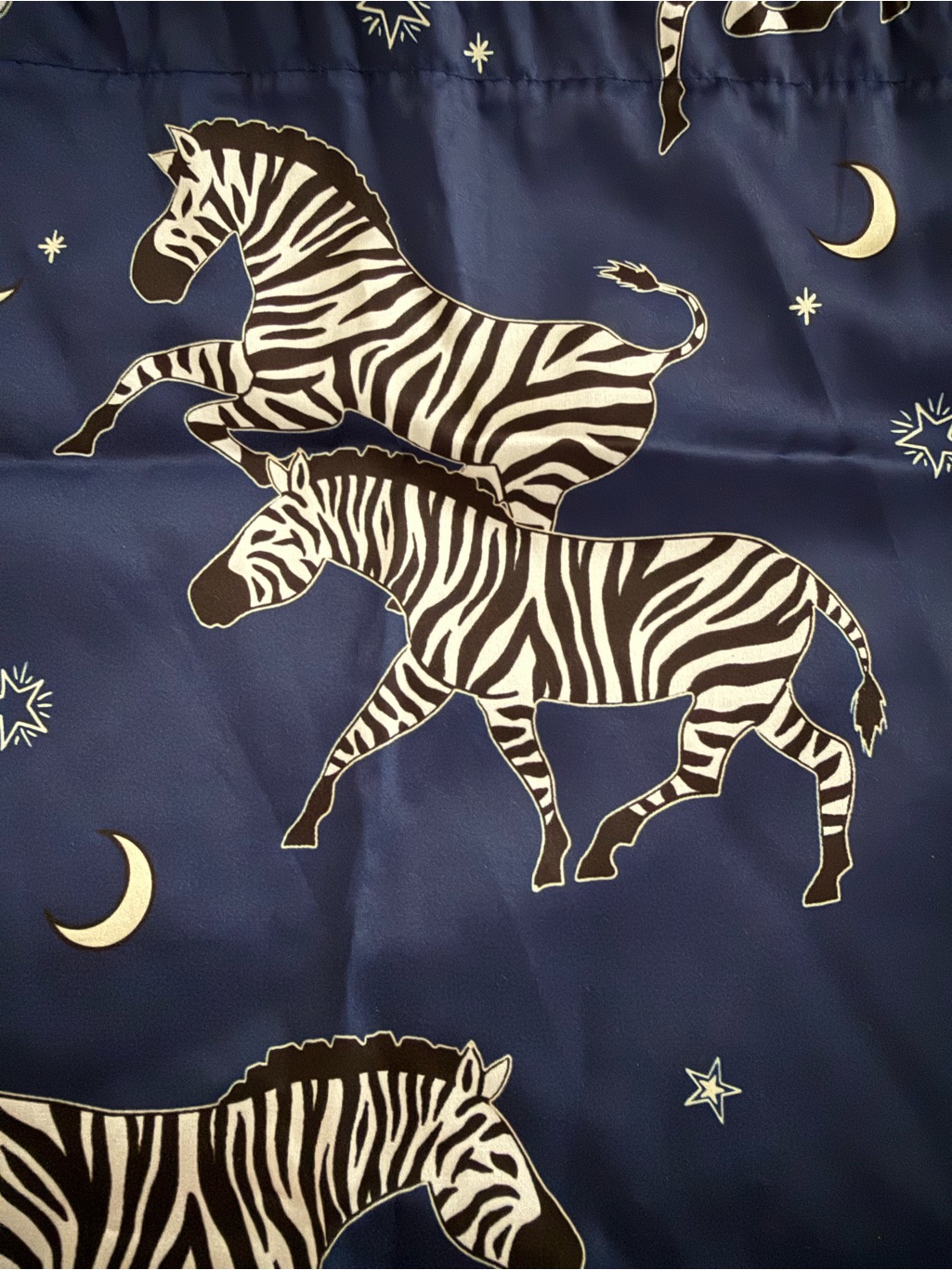 Averie Navy Zebra Drawstring Dust Bag — image 4 of 7